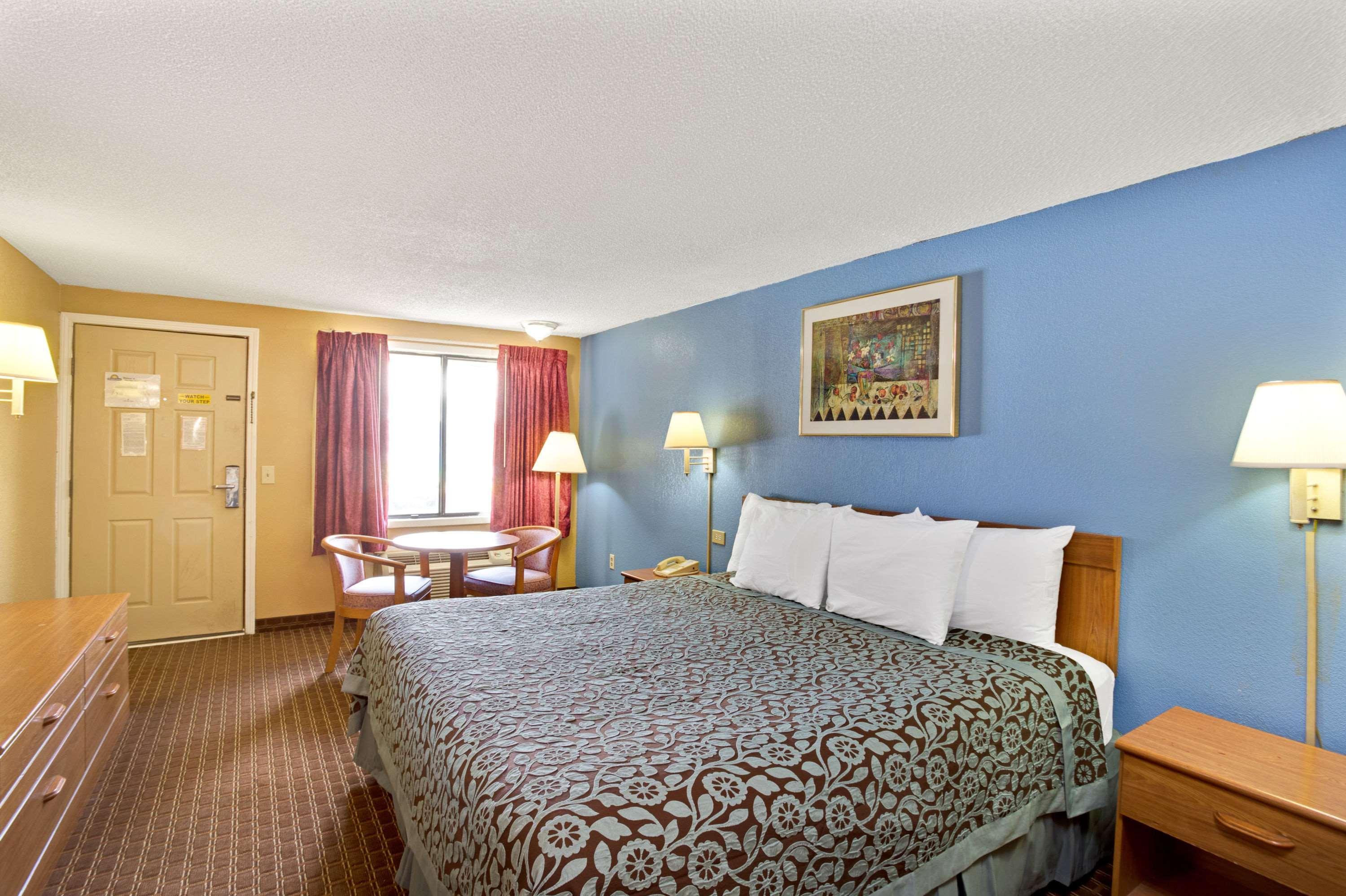 Days Inn By Wyndham Lawrenceville Exteriör bild